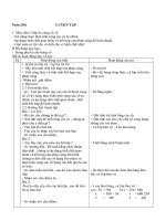 Tính chất giao hoán và kết hợp