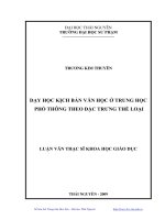 Dạy học kịch bản văn học ở trung học phổ thông theo đặc trưng thể loại