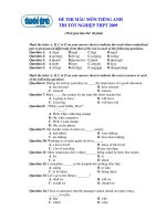 Tài liệu ĐỀ THI MẪU MÔN TIẾNG ANH THI TỐT NGHIỆP THPT 2009 doc
