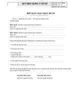 Tài liệu Biên bản giao nhận hồ sơ pptx