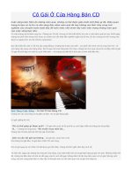 Cô Gái Ở Cửa Hàng Bán CD