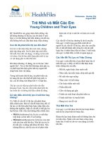 Tài liệu Trẻ nhỏ và mắt các em pdf