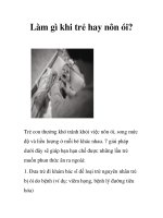 Tài liệu Làm gì khi trẻ hay nôn ói? docx