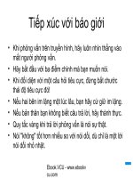 Tiếp xúc với báo giới