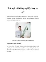Tài liệu Làm gì với đồng nghiệp hay tự ái? docx