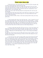 Học sinh thảo luận theo 