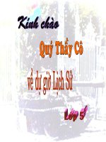 Tiến vào Dinh Độc lập