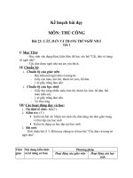 CẮT, DÁN VÀ TRANG TRÍ NGÔI NHÀ