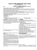 Chiếc thuyền ngoài xa