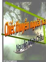 chiếc thuyền ngoài xa