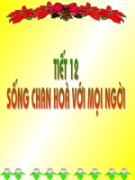 Sống chan hòa với mọi người