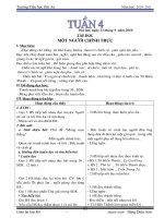 tuan 4 lop4:10-11