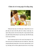 Chăm sóc trẻ trong ngày hè nắng nóng