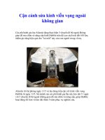 Cận cảnh sửa kính viễn vọng ngoài không gian