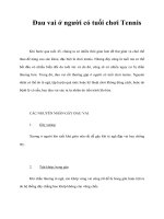 Đau vai ở người có tuổi chơi Tennis