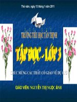 Gián án bàn tay cô giáo không cần sửa