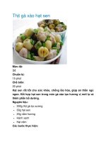 Tài liệu Thịt gà xào hạt sen potx