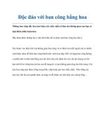 Tài liệu Độc đáo với ban công bằng hoa pdf