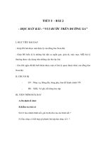 Tài liệu TIẾT 5 - BÀI 2 - HỌC HÁT BÀI : “VUI BƯỚC TRÊN ĐƯỜNG XA” pptx