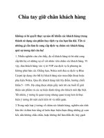 Tài liệu Chìa tay giữ chân khách hàng docx