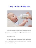 Tài liệu Lưu ý khi cho trẻ uống sữa ppt