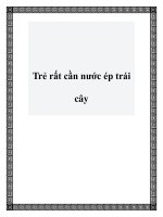 Trẻ rất cần nước ép trái cây docx