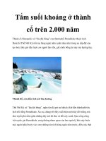 Tắm suối khoáng ở thành cổ trên 2.000 năm pot