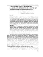 TĂNG TRƯỞNG KINH TẾ Ở THÀNH PHỐ ĐÀ NẴNG, BỀN VỮNG HAY KHÔNG BỀN VỮNG? potx