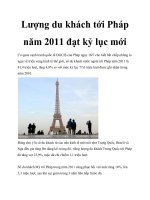 Lượng du khách tới Pháp năm 2011 đạt kỷ lục mới pptx