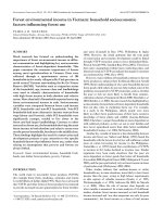 McElwee  2008  household socioeconomic influencing forest use - Các yếu tố kinh tế xã hội ảnh hưởng đến các hộ gia đình sử dụng rừng.