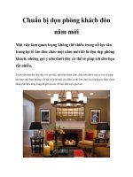 Chuẩn bị dọn phòng khách đón năm mới pdf