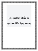 Trẻ mút tay nhiều có nguy cơ biến dạng xương docx