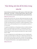 Việc không nên làm để bé khỏe trong mùa hè doc