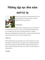 Những tập tục đón năm mới kỳ lạ docx