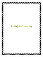 Trẻ bệnh vì mút tay doc