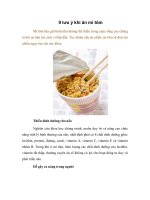 9 lưu ý khi ăn mì tôm