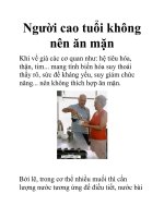 Người cao tuổi không nên ăn mặn potx