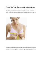 Ngực “lép” do tập yoga với cường độ cao doc