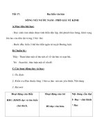 Đọc hiểu văn bản SÔNG NÚI NƯỚC NAM - PHÒ GIÁ VỀ KINH docx