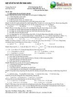 Đề Thi Thử ĐH Vật Lí - Đợt 3 - Khối Chuyên Đại Học Sư Phạm Hà Nội pdf