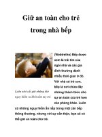 Giữ an toàn cho trẻ trong nhà bếp pot