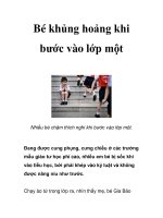 Bé khủng hoảng khi bước vào lớp một doc