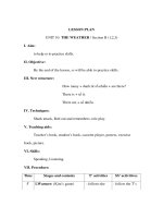 Giáo án Tiếng anh lớp 3 - LESSON PLAN UNIT 10: THE WEATHER / Section B (1,2,3) pptx