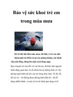 Bảo vệ sức khoẻ trẻ em trong mùa mưa potx