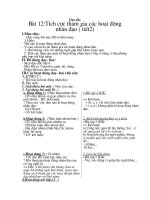 Bài: Tích cực tham gia các hoạt động nhân đạo