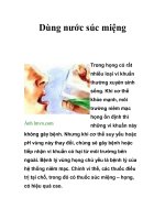 Dùng nước súc miệng pot