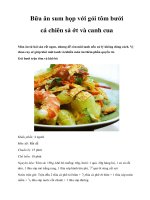 Bữa ăn sum họp với gỏi tôm bưởi cá chiên sả ớt và canh cua doc