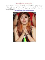 Thiếu nữ Hàn khóc trong mưa