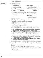 [HeadWay] Phrasal Verbs and Idioms - Oxford University phần 5 pdf