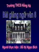 Ông Giuốc-đanh mặc lễ phục